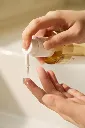 220307_Light Cleansing Oil_0222.webp