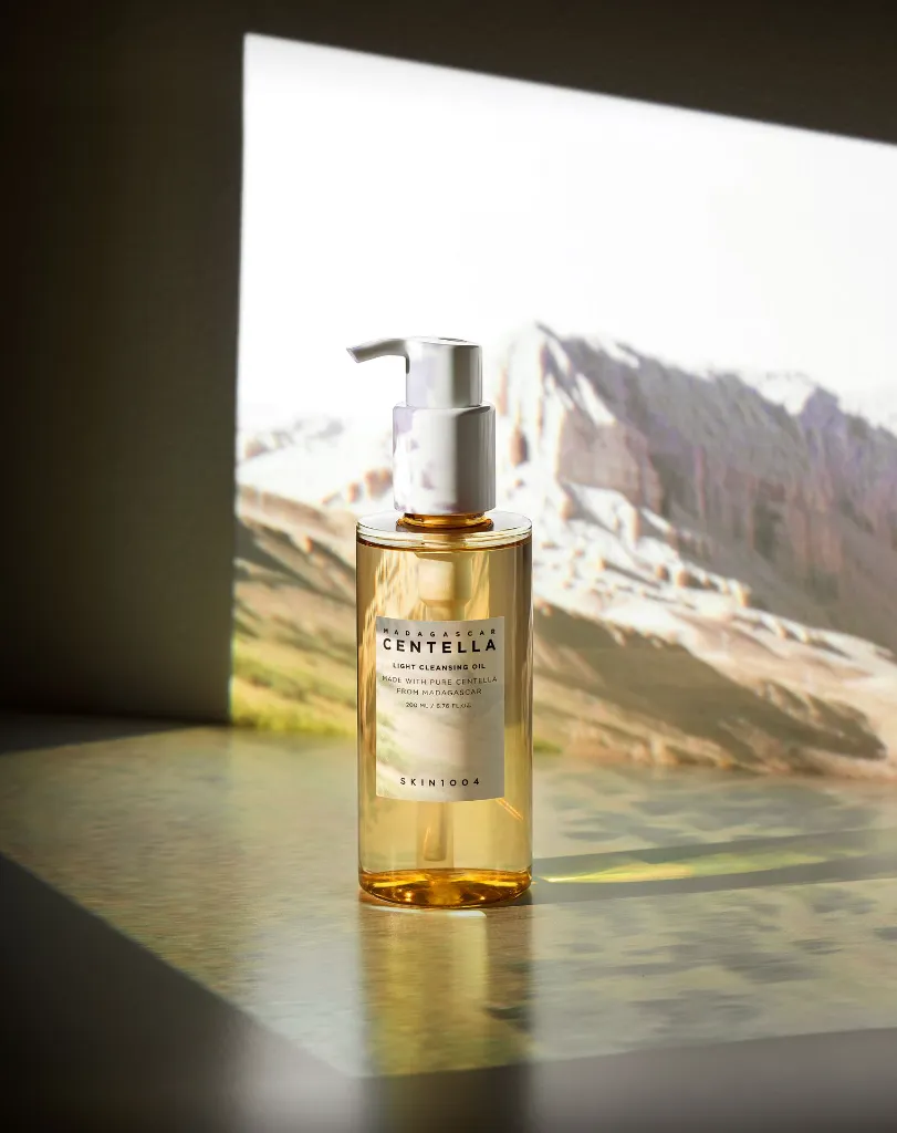 190530_Light Cleansing Oil_6.webp